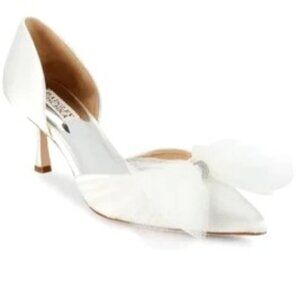 Badgley Mischka White Heels with Tulle Bow